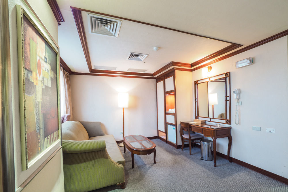 Silken Hotel Тайбэй Экстерьер фото