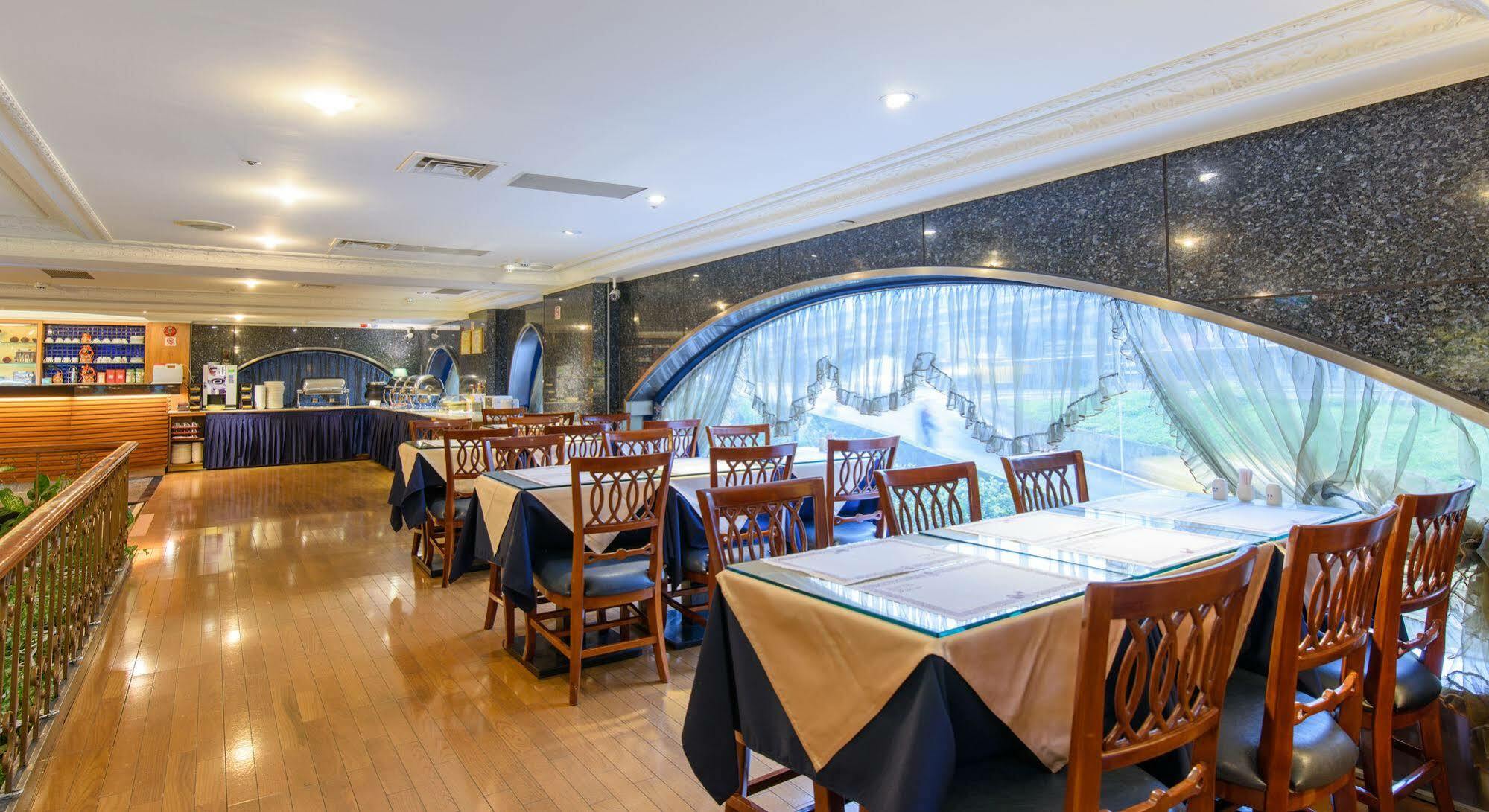 Silken Hotel Тайбэй Экстерьер фото